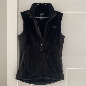 Women’s North Face black vest